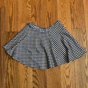 houndstooth print skirt